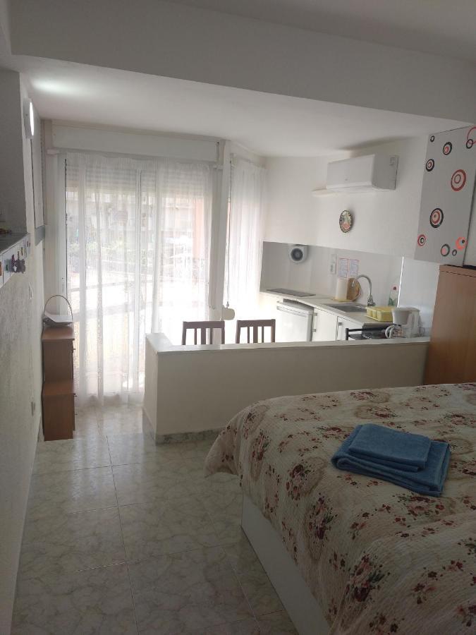 La Pineda Beach Studio Near Port Aventura Apartman Kültér fotó